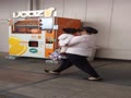 ルビットタウン中津川に生搾りオレンジジュース自販機登場