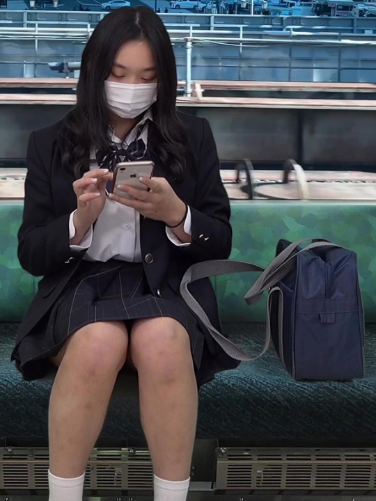 1年D組ゆんちゃんの通学電車！キスもしたことがない完全**なのに初めてのヌード！大きめのおっぱいが解禁！【4K】（サンプル動画） - FC2成人影音